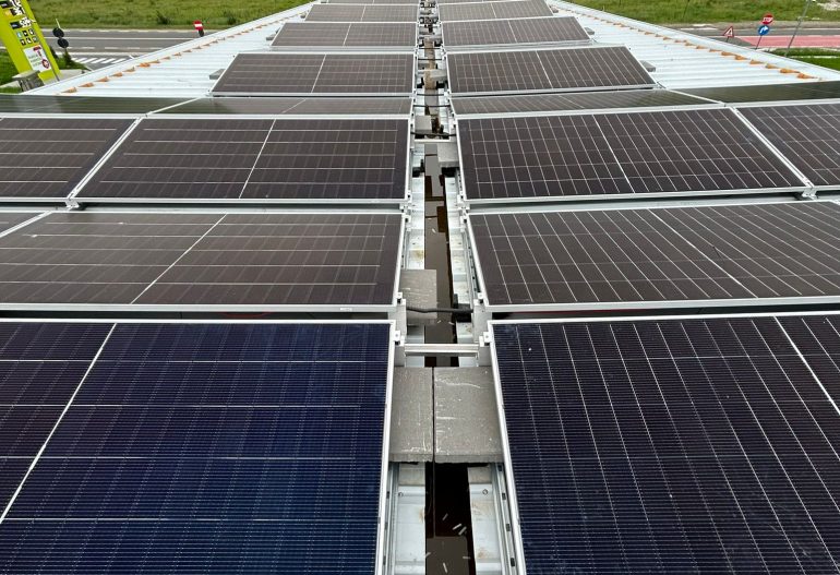 Suncharge Energy - Octano Downstream SRL